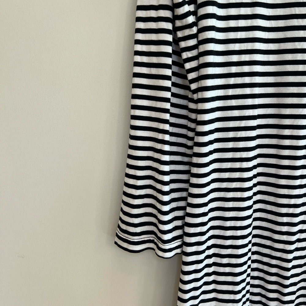 Magnetic Me Black and White Striped Striped Maternity Gown, size 4/6 Small - Picture 6 of 10